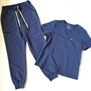 Figs Women's Scrub Set in Navy Blue